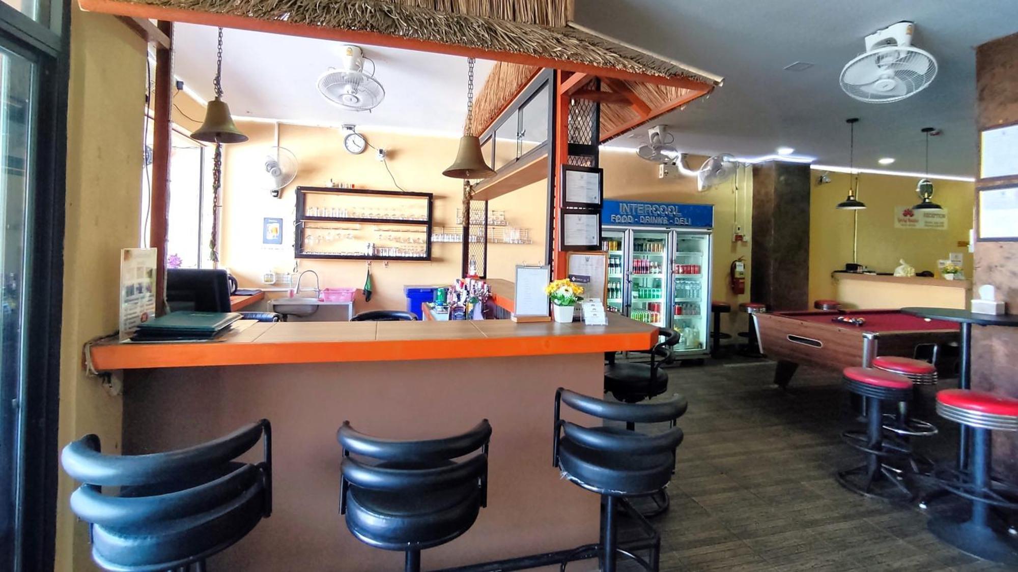 Lucky Buako Hotel Patong Bagian luar foto
