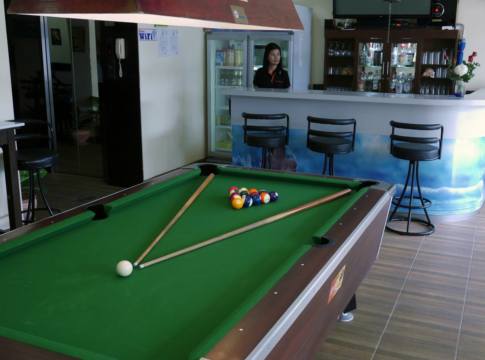 Lucky Buako Hotel Patong Bagian luar foto